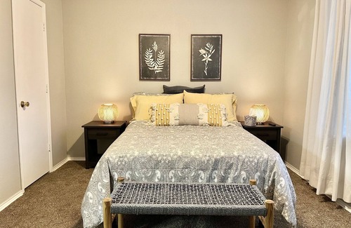 Glenn Heights House | Cozy pet friendly 4 BR Home !