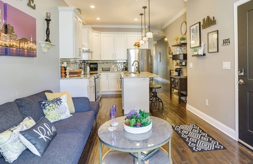 Newbold House | Cozy Philadelphia Rental: Steps to Subway Station!