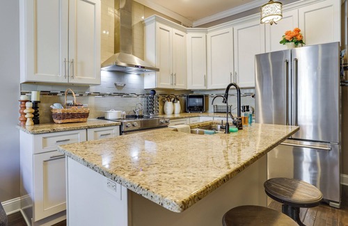 Newbold House | Cozy Philadelphia Rental: Steps to Subway Station!