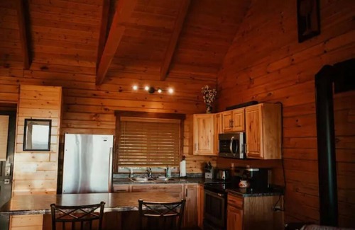 Mindoro Cabin | Cozy Pine Knob Cabin @ Highest Elevation in CTY
