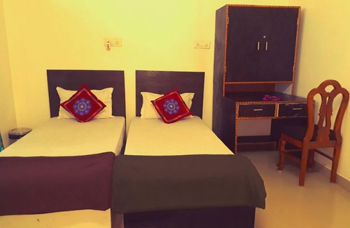 Bhubaneshwar Hotel | Cozy Place to stay over in Temple City of Odisha, India.