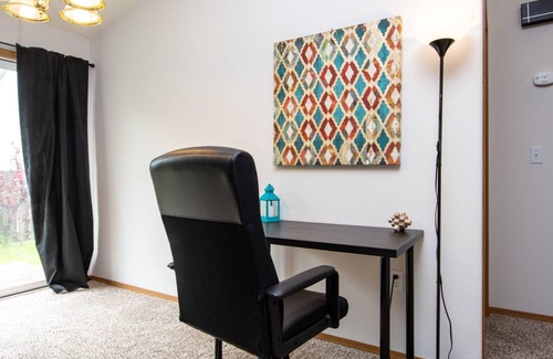 Vancouver House | Cozy PNW Stay in Private Home Close to PDX