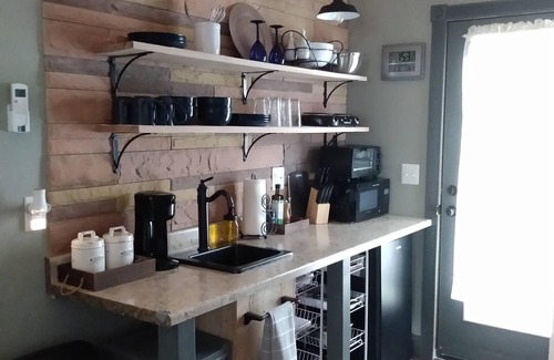 Milford Apartment | Cozy Pocono Barn Loft Apartment