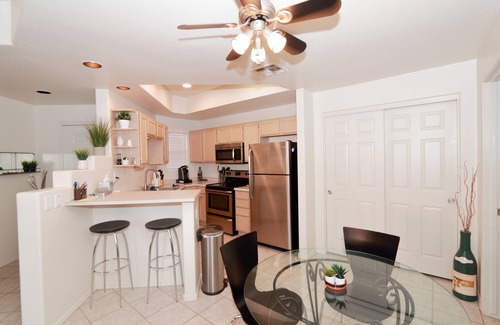 Villa Sierra Madre Condo | Cozy Pointe Resort Condo - Walking Distance to North Mountain!