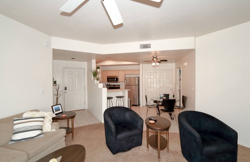 Villa Sierra Madre Condo | Cozy Pointe Resort Condo - Walking Distance to North Mountain!