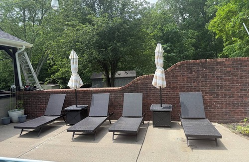 Goodlettsville Cabin | Cozy Pool House 20 mins from Downtown