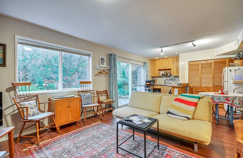 Markham Apartment | Cozy Portland Vacation Rental ~ 6 Mi to Downtown!