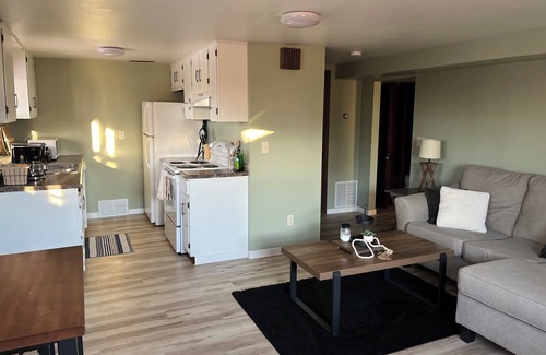Eau Claire Apartment | Cozy Private 1-bedroom Hillside Apartment Close to Stores