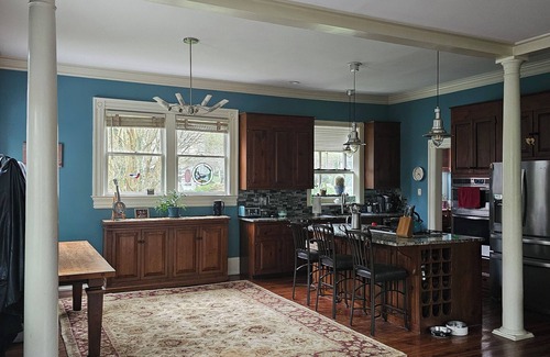 Statesville Apartment | Cozy private 1Bed 1Bath all amenities included in charming downtown Statesville.
