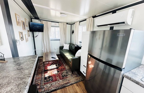 Pecos Apartment | Cozy, Private 2 bedroom BoxHouse in Pecos: Queen bed with Twin over Full Bunk Be