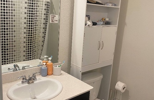 Fort Worth House | Cozy Private Bedrooms in Fort Worth – Perfect for Short & Long-Term Stays!