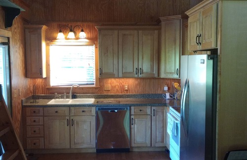 Coosa Cabin | Cozy private cabin on 10 acres with 300+ feet of water front. Pet friendly.