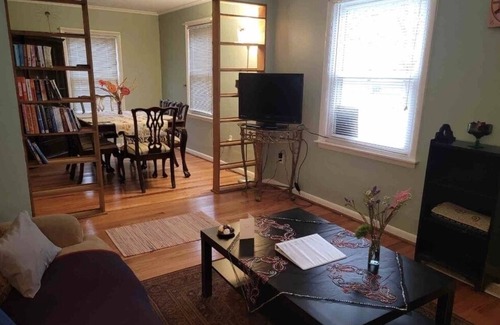 Ypsilanti House | Cozy Private Home walking distance to Depot Town