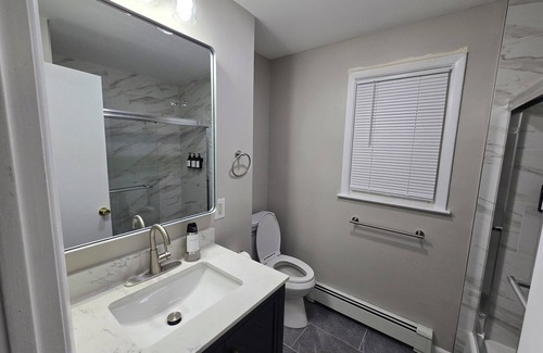 Jersey City Apartment | Cozy Private Room 1 in Modern Shared Apartment - 8 Minute Walk to Path NYC Train