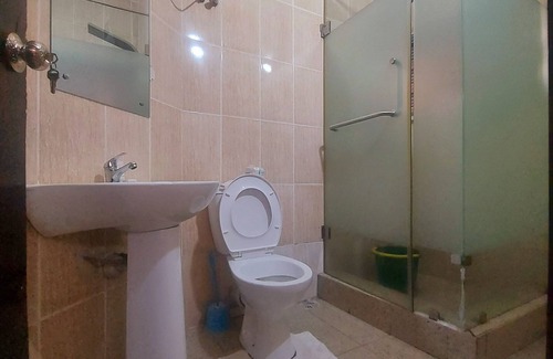 Ikeja Cabin | Cozy private room holiday room with 24/7 light + WiFi