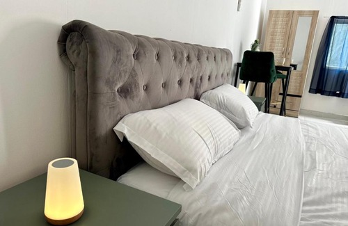 Jumeirah House | Cozy private room in Jumeirah villa near the Beach