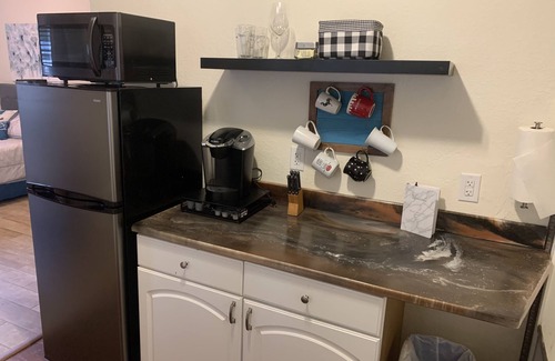 Milton House | Cozy Private Room-Queen&Full Bed, Hot Tub Pool Pets Welcome!