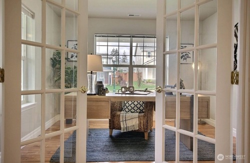 Covington House | Cozy Private Room w/Car Rent Option in Owner-Occupied Home with Modern Comforts