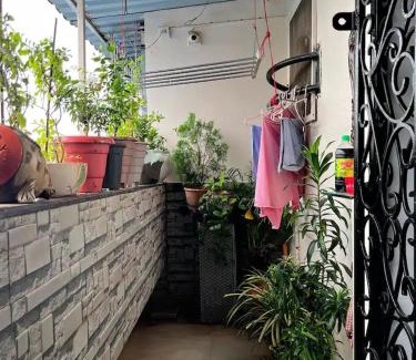 Thane Apartment | Cozy Private Room w private bath n skyline view