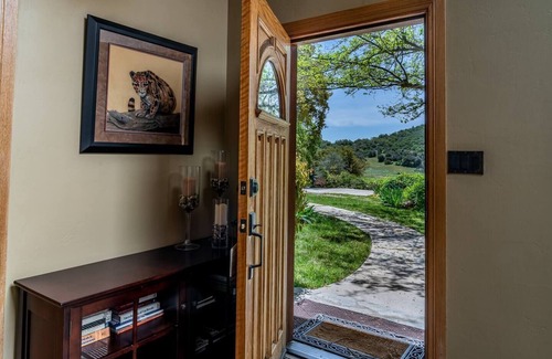 Alpine Cottage | Cozy private safari-like stay in San Diego's beautiful scenic Countryside.