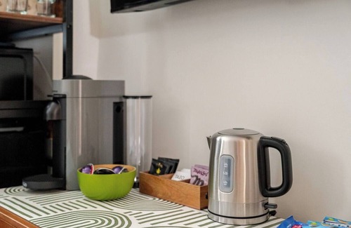 West Seattle Apartment | Cozy Private Studio, Dedicated Parking, 95 Walk Score, West Seattle