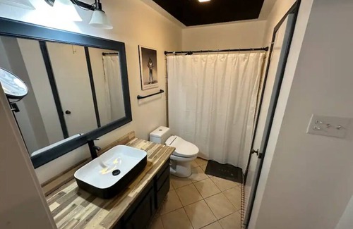 Kenner - Louis Armstrong International Airport House | Cozy private suit inside a home in awesome Kenner with AC, WiFi