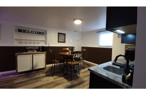 Georgetown House | Cozy private suite close to The University Of Notre Dame