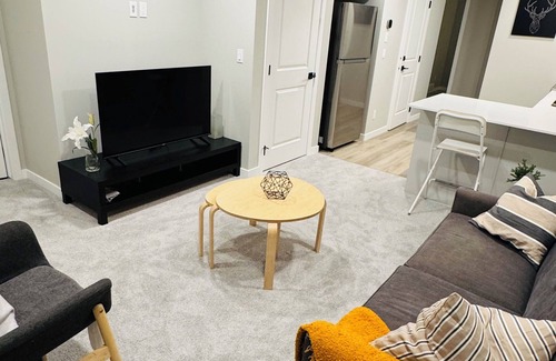 Southeast Calgary House | Cozy Private Suite