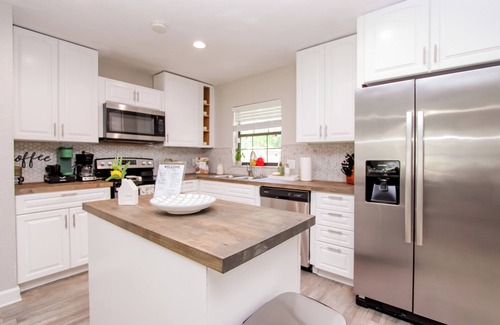 Riverview House | Cozy Private Tampa Home - Huge yard