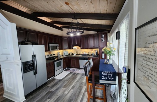 Lake of the Woods House | Cozy property, a short walk to a lake front beach.