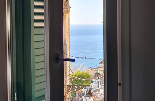 Raito Apartment | Cozy property on the Amalfi Coast close to the most beautiful beaches