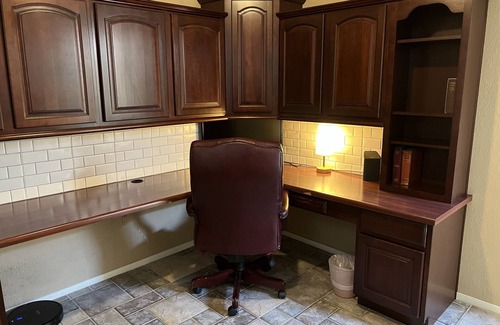 Summerlin South House | Cozy Queens Castle Near Downtown Summerlin