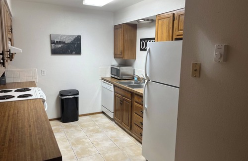 Delta Condo | Cozy, quiet 2-bedroom condo in welcoming Delta with WiFi & 1 car attached garage