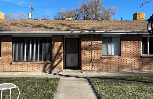 Delta Condo | Cozy, quiet 2-bedroom condo in welcoming Delta with WiFi & 1 car attached garage