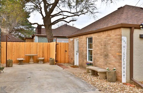 Elmwood Area Apartment | Cozy, quiet, and private guest house central to Abilene!