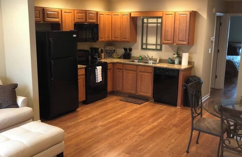 Elizabethtown Apartment | Cozy Quiet apartment in welcoming Elizabethtown with AC, WiFi
