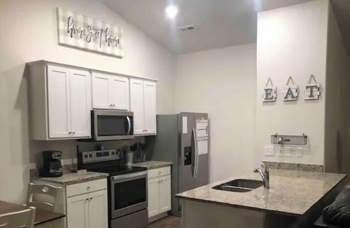 Youngsville House | Cozy quiet family home