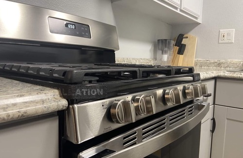 Ontario Condo | Cozy Quiet&Great location, near Ontario Airport