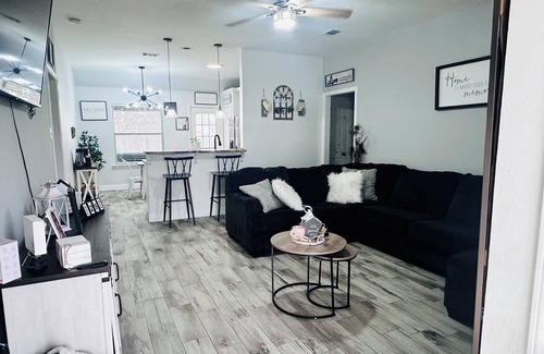 Palmer House | Cozy quiet home