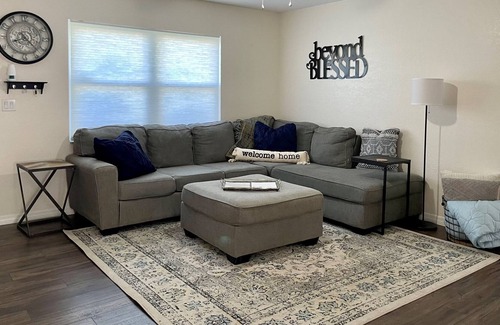 Zephyrhills House | Cozy Quiet Home with Free Parking