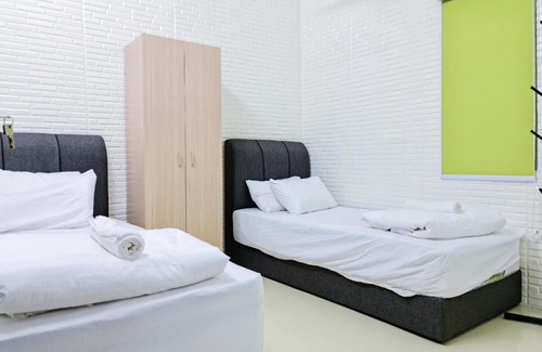 Batu Enam House | Cozy Quiet Lunas House - BKE Highway and Kulim High Tech Park