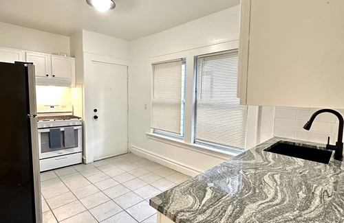 Montclair Apartment | Cozy & Quiet Montclair NJ 2 bedroom Newly Renovated/Mins from NYC