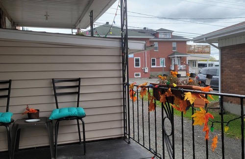 Edmundston House | Cozy quiet place next to hwy smart tv+wifi+netflix