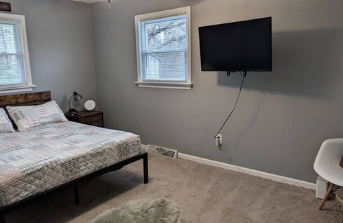 Quinton House | Cozy, Quiet & Private 1 Story Home in Quinton, VA