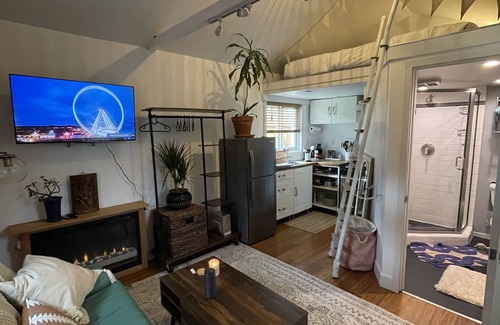 Portland Apartment | Cozy, quiet & private loft studio
