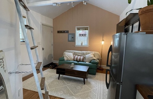 Portland Apartment | Cozy, quiet & private loft studio