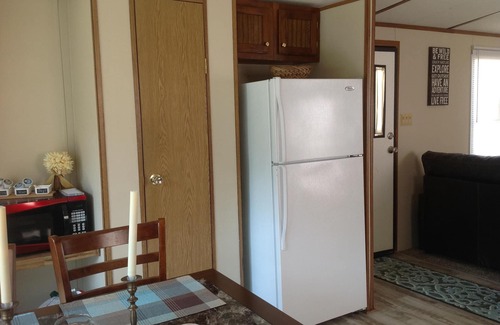 Skyland House | Cozy, quiet retreat near Blue Ridge Parkway. 2 bed, 1 bath, Close to Downtown!