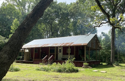 Oakhurst Cabin | Cozy, Quiet, RV-Turned-Tiny Home! Country Getaway!