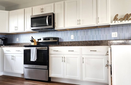 South Nags Head House | Cozy + Quiet S Nags Head Home- Short walk to beach, gorgeous ocean + sound views