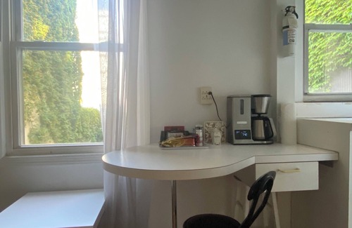 Hell's Kitchen Apartment | Cozy quiet studio space in central New York City with AC, WiFi